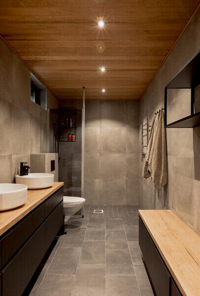 Alasvalo Airam Compact Tilt, 5W, 400lm, IP44, himmennettävä, Ø80*39mm, musta - Outoled