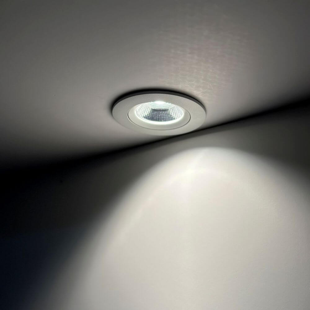 Alasvalo FTlight Salla, 6W, 540lm, IP44, Ø90*42mm, himmennettävä - Outoled