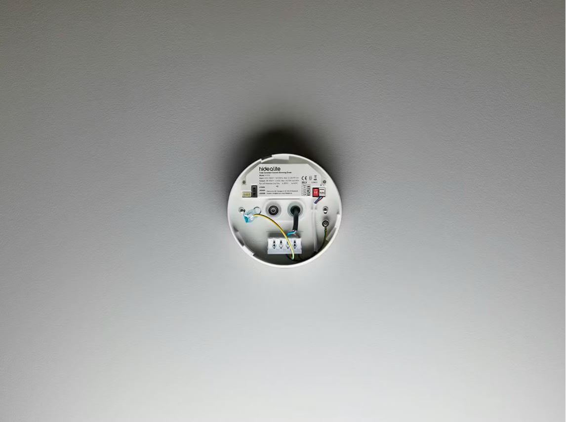 Seinävalaisin Hidealite Circo M, 7.5-22W, 2/3/4K, IP65, musta